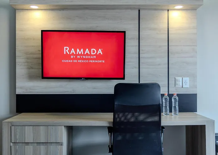 Hotel Ramada By Wyndham Cdmx Perinorte 3*