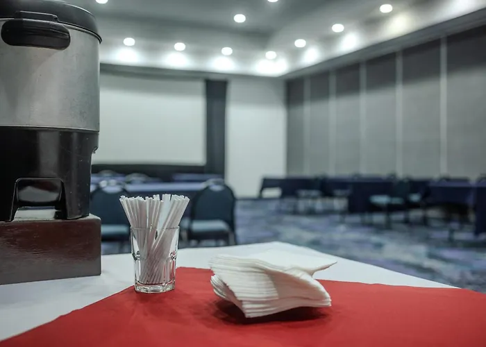 Ramada By Wyndham Cdmx Perinorte 3*